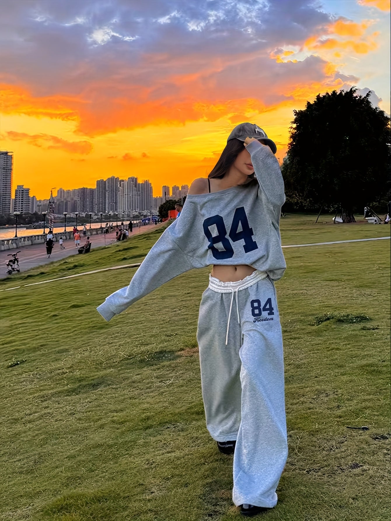 Asymmetrical Neck Print Jogger Set