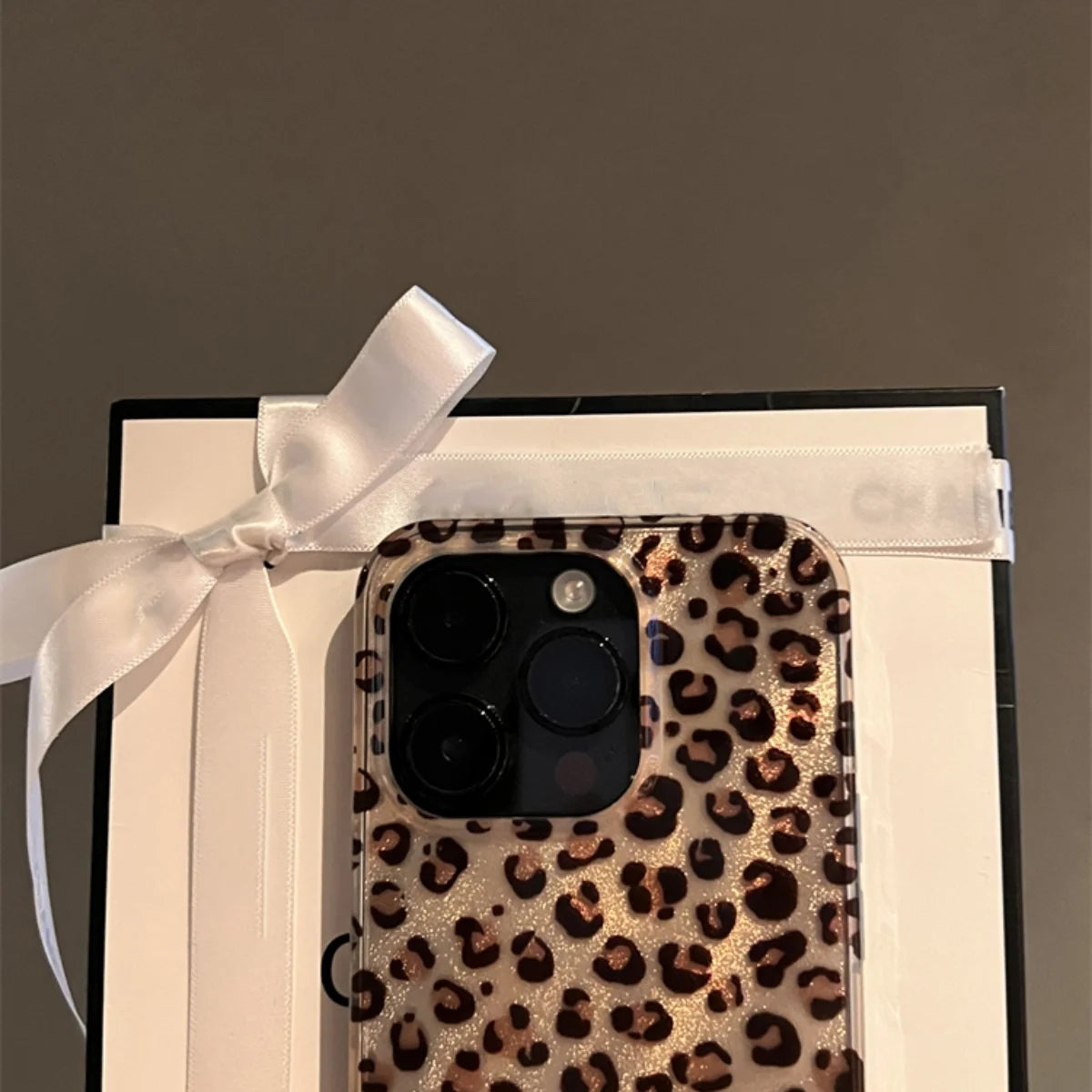 Stylish Leopard Print Phone Case