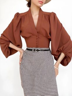 Elegant Puff Sleeve Blouse with Fitted Waist