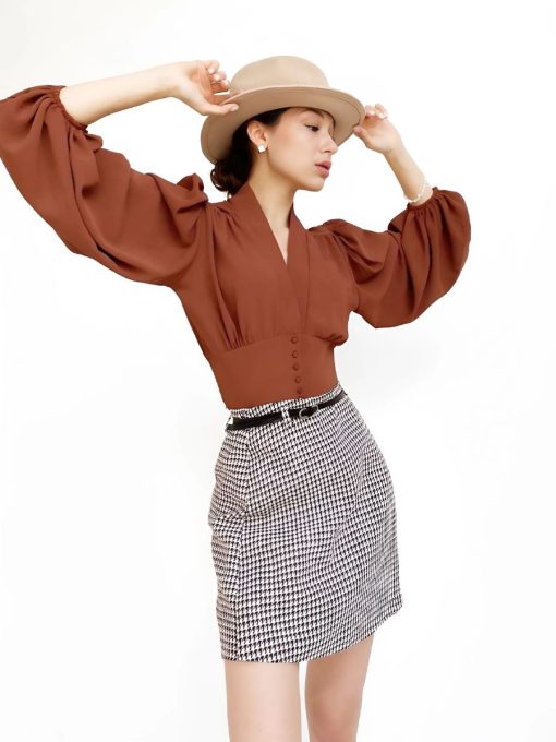 Elegant Puff Sleeve Blouse with Fitted Waist